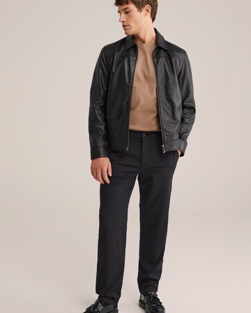 WE Fashion - Regular Calças chino em preto