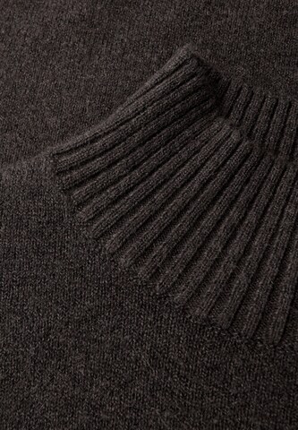 STREET ONE Knitted dress in Brown