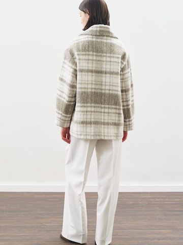 MANUKA Winter Jacket in Beige