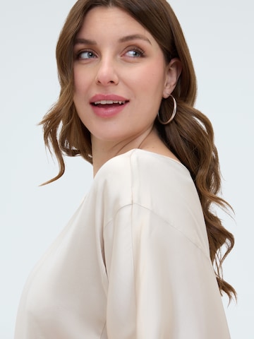 Chemisier Fiorella Rubino en blanc