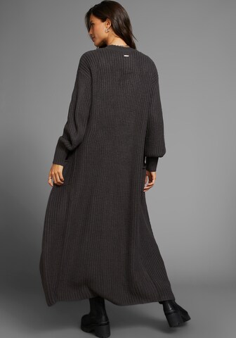 LAURA SCOTT Knit Cardigan in Grey