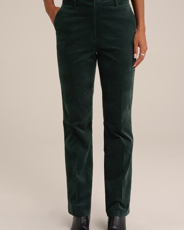 WE Fashion Regular Trousers with creases in Green: front
