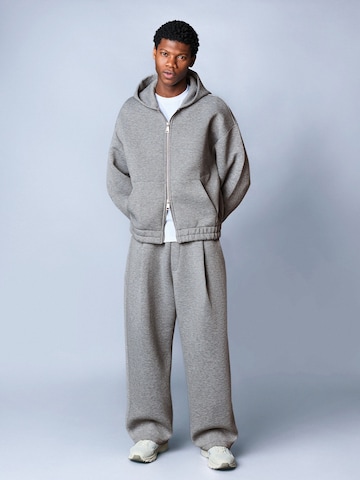 Bershka Sweatjacke in Grau