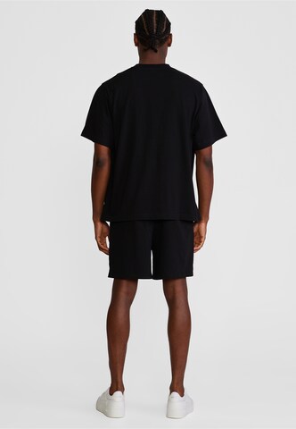 SikSilk - Traje para estar en casa en negro