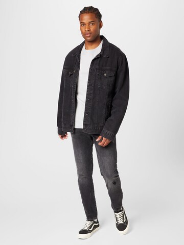 LEVI'S ® Tapered Farkut värissä harmaa