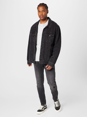 LEVI'S ® Tapered Jeans in Grey