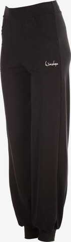 Effilé Pantalon de sport 'WH12' Winshape en noir