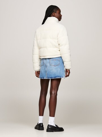 Tommy Jeans Between-season jacket 'ESSENTIAL' in White