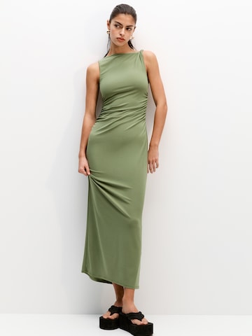 Pull&Bear Dress in Green: front