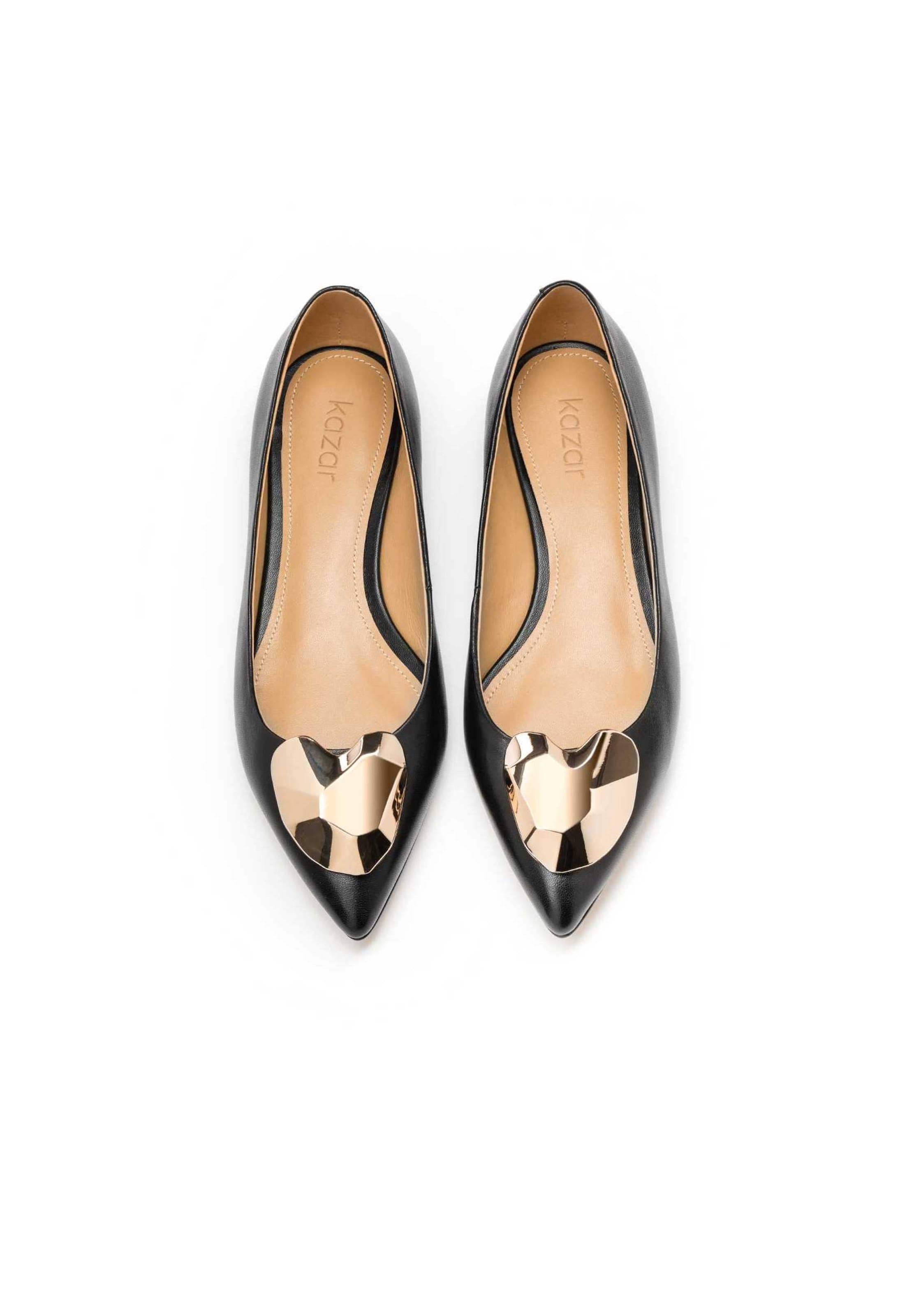 Ballerina di Kazar in nero