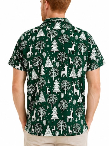 Coupe regular Chemise 'Christmas Reindeer Allover' King Kameha en vert
