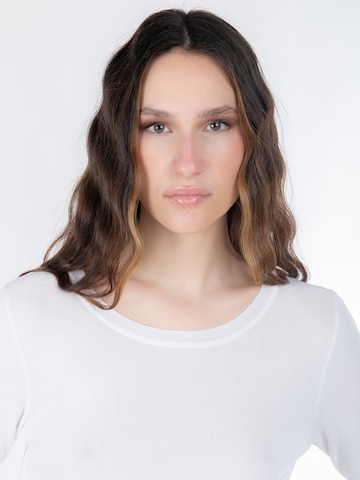 Influencer Pulóver - fehér