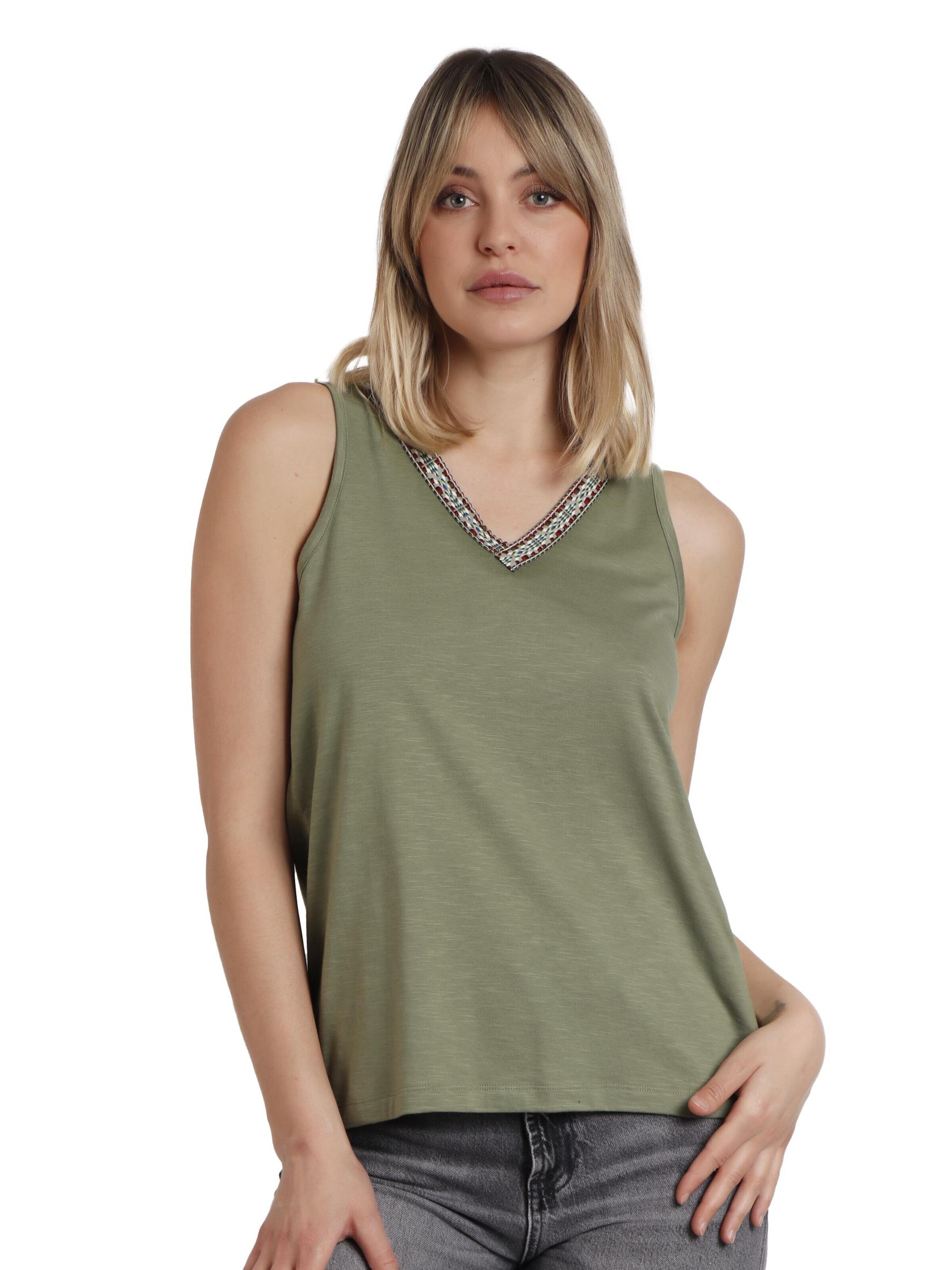 admas - Top en verde: frente