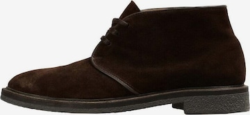 ScalpersČizme na vezanje - smeđa boja: prednji dio