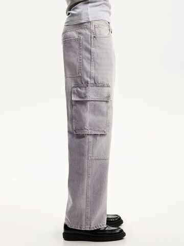 Loosefit Jeans cargo di Bershka in grigio