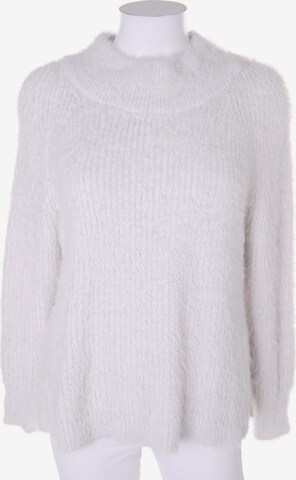 ZEBRA Sweater & Cardigan in M in White: front