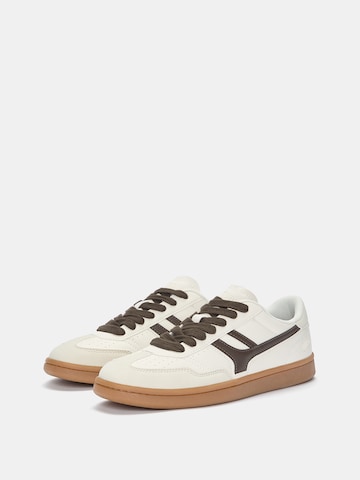 Pull&Bear Platform trainers in Beige