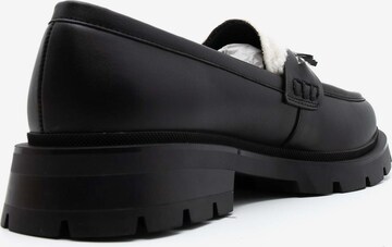 Twin Set Moccasins in Black