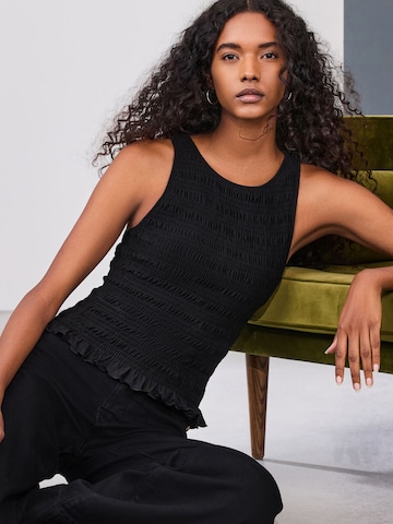 Next Топ в Черный