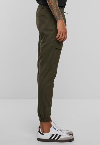 Tapered Pantaloni cu buzunare de la 2Y Studios pe verde