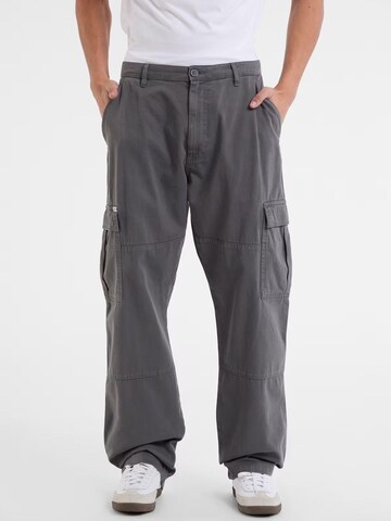 regular Pantaloni di GUESS in grigio: frontale
