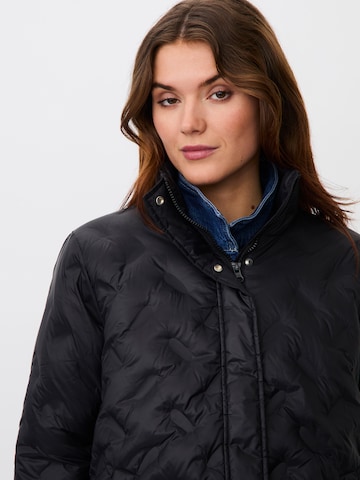 Masai Wintermantel in Schwarz