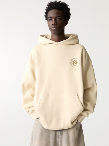 Pull&Bear Sweatshirt in Beige: front
