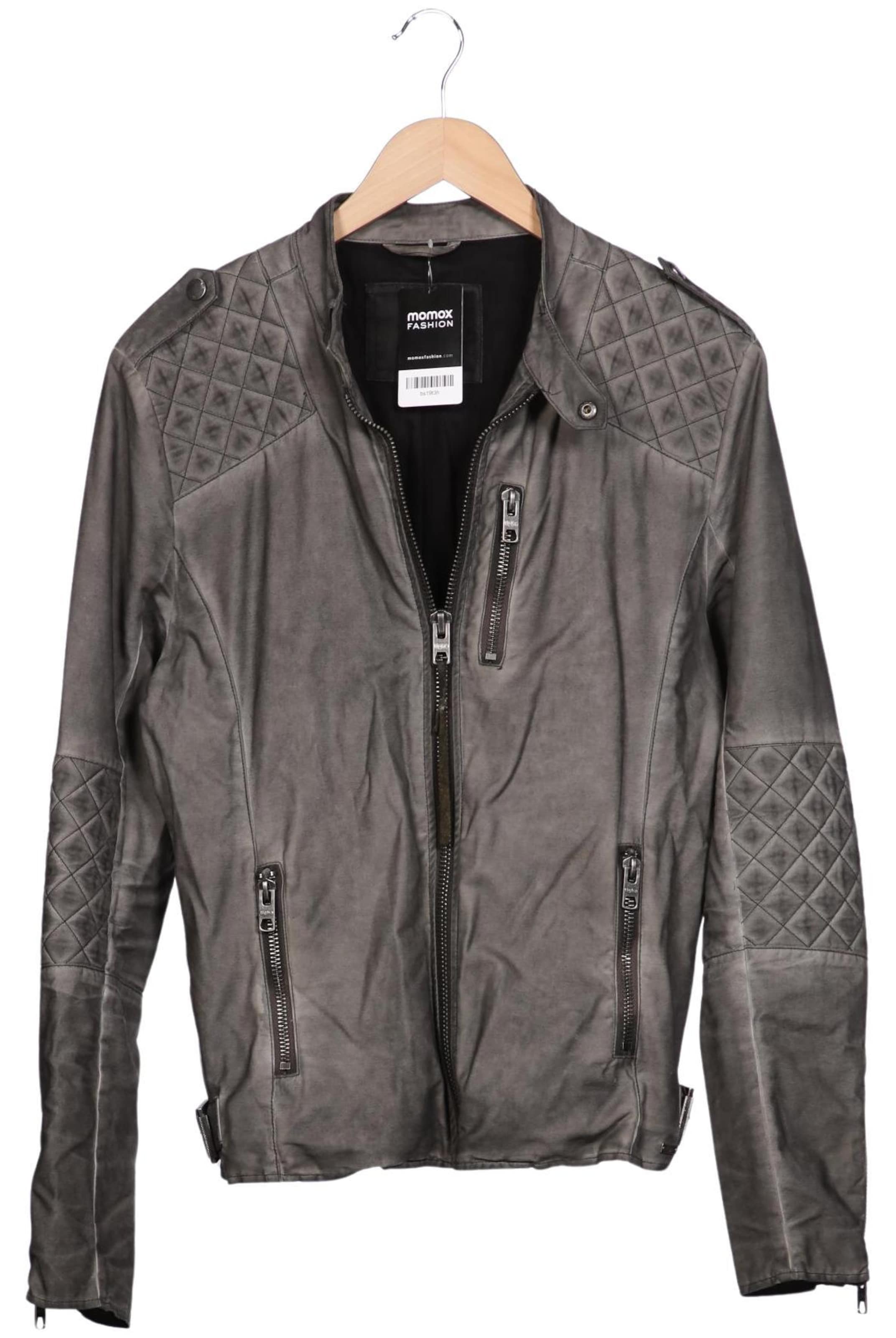 tigha Jacket & Coat in L in Grey: front