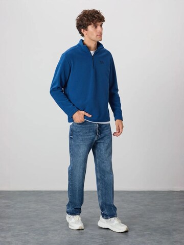 Tommy Life Sweater in Blue