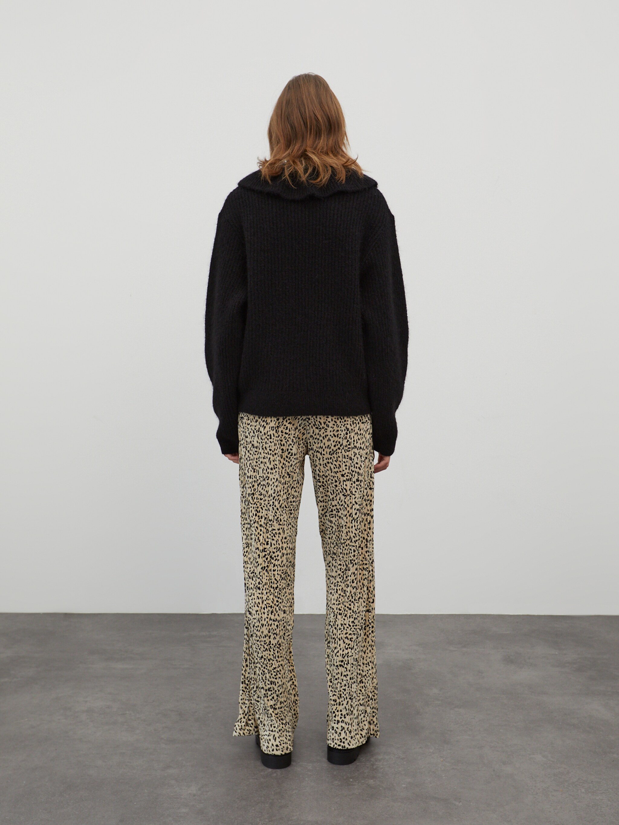 EDITED Produkter Pullover 'Therese' sort