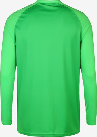 OUTFITTER Performance Shirt in Green
