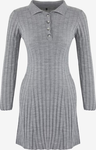 TrendyolPletena haljina - siva boja: prednji dio