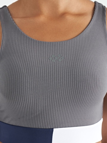 Haut de sport 'Aktive Oberteile' Tommy Life en mélange de couleurs