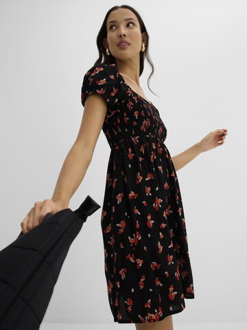 bonprix Kleid in Schwarz
