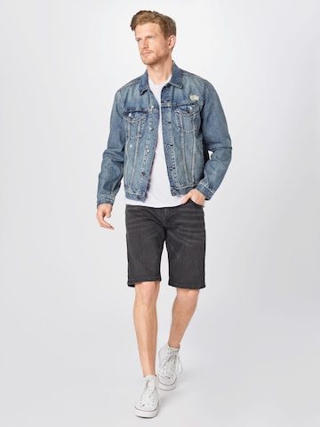 ESPRIT Regular Shorts in Schwarz