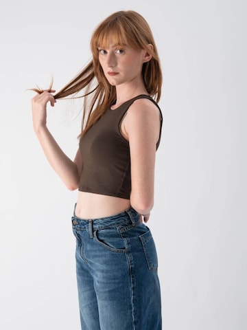 MND Top in Brown