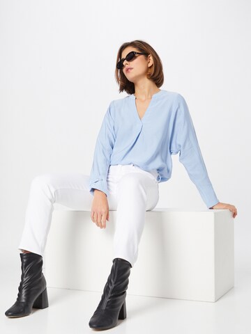 COMMA Blouse in Blauw