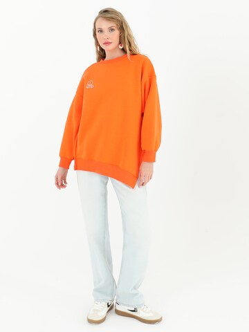 MISH Sweatshirt 'Freya' in Orange