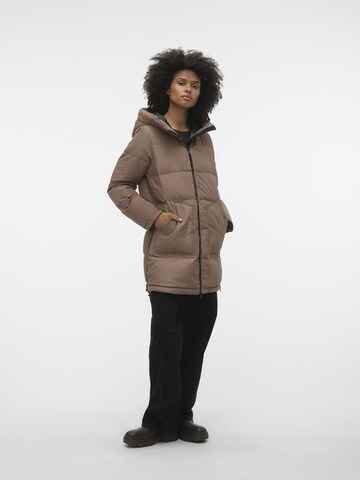 VERO MODA Winterjas in Bruin