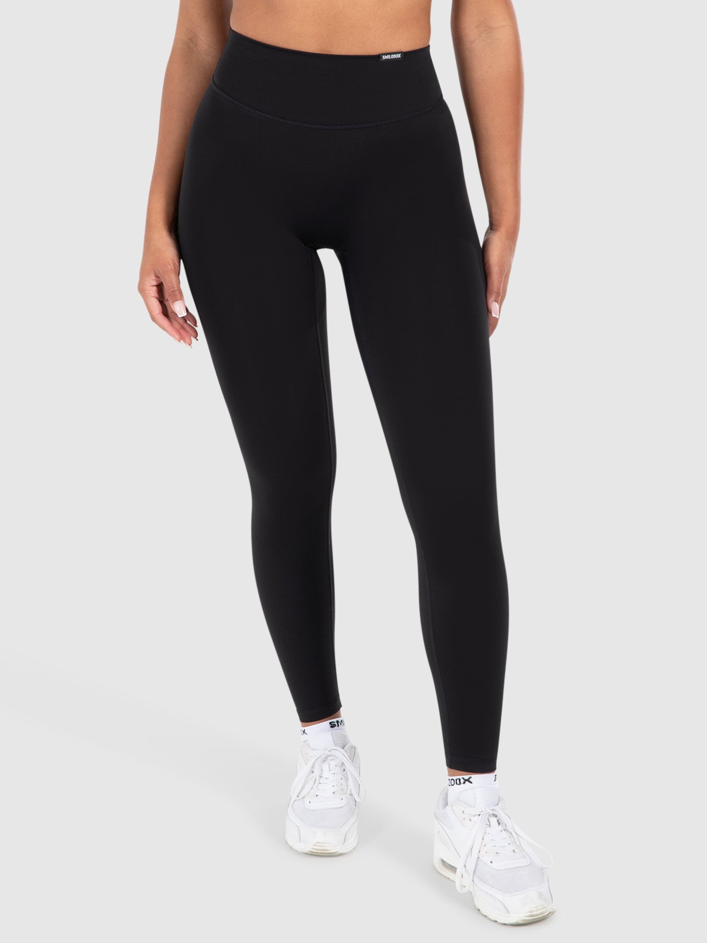 Coupe slim Leggings Smilodox en noir : devant