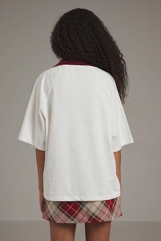 Trendyol - Camiseta en blanco