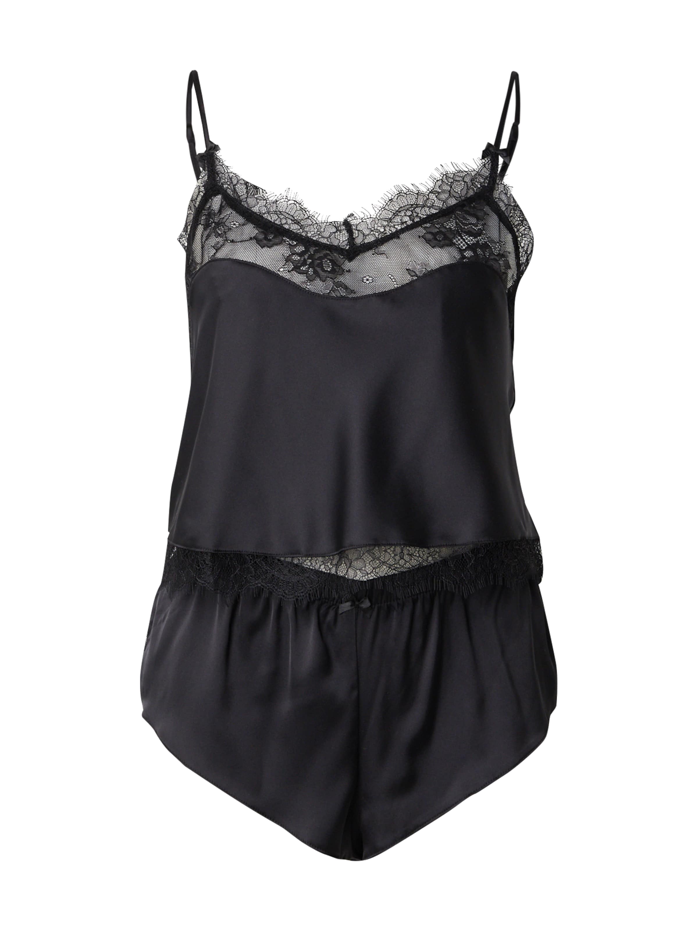 Boux Avenue Shorty in Black: front