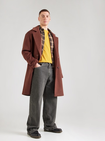 s.Oliver Särk, värv kollane