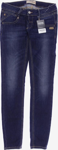 Gang Jeans in 27 in Blue: front