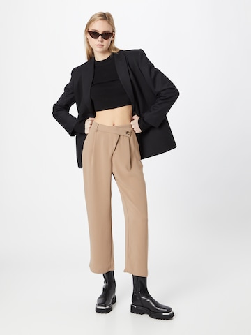 ABOUT YOU Loose fit Pleat-Front Pants in Beige