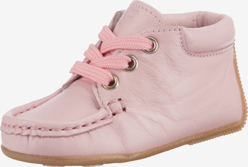Jochie & Freaks First-Step Shoes in Pink: front