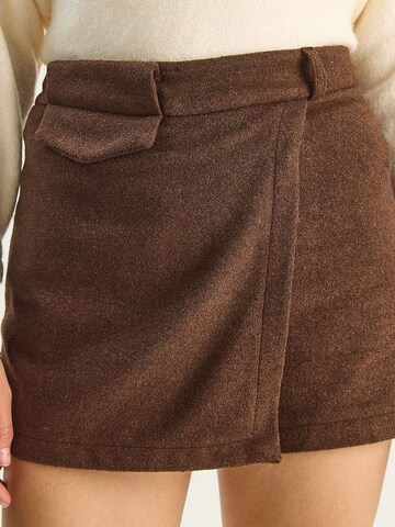 Bianco Lucci Regular Shorts in Braun