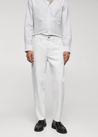 MANGO MAN Tapered Jeans in White: front