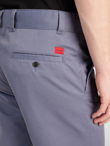 regular Pantaloni chino 'Darik' di HUGO Red in blu