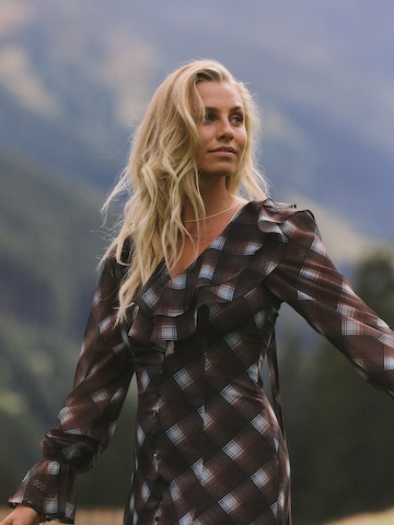 KAVAZI Dress in Brown